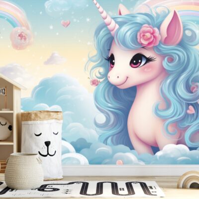 Uroczy, pastelowy jednorożec z niebieską grzywą i różowym rogiem w otoczeniu chmur, tęczy i serduszek, idealny do pokoju dziecięcego.